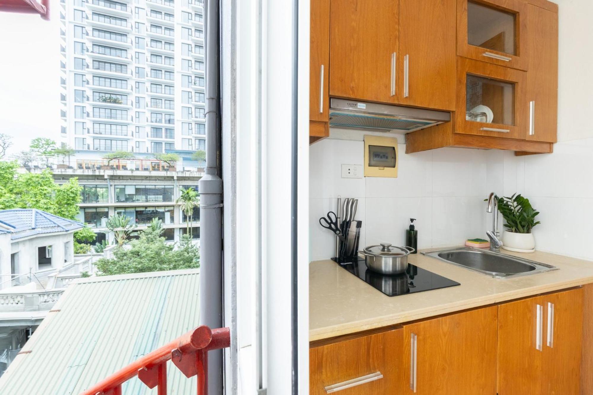Cosy House - Center's Tay Ho - Close The * Hà Nội